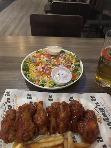 Photo of Wing'n It Labrador City - 215 Drake Ave, Labrador City, NL A2V 2B3